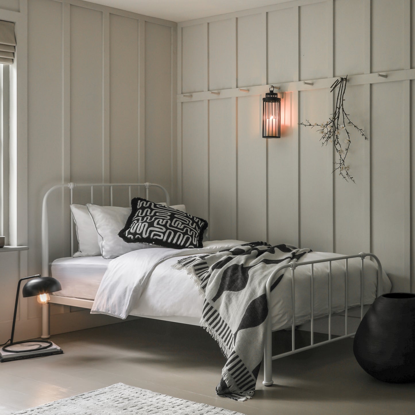 Loughton Single Bedstead Ivory