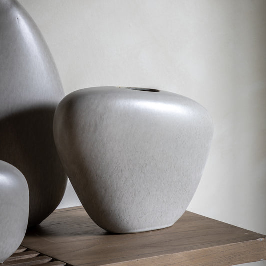 Yui Pebble Vase Small